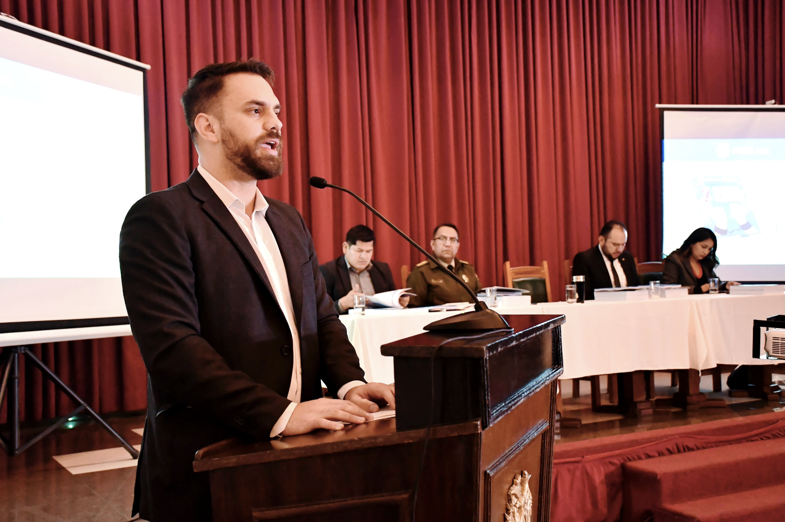 El ministro de Gobierno, Eduardo Del Castillo, expuso los mayores logros de su gestión en la cartera de Gobierno durante 1.500 días.